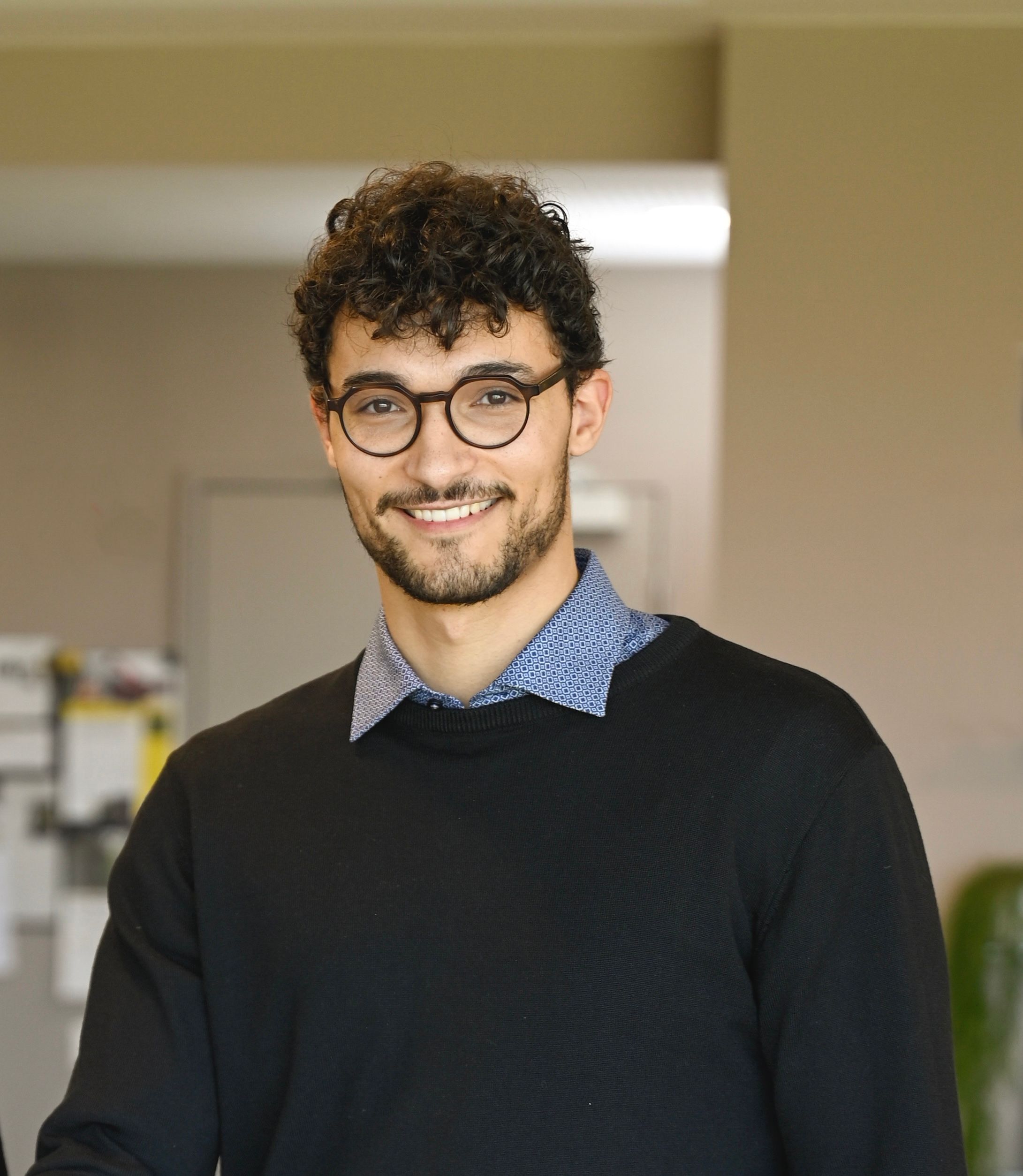 Porträt von Vincent zu Dohna, Gründer der SEO Agentur Suchhafen